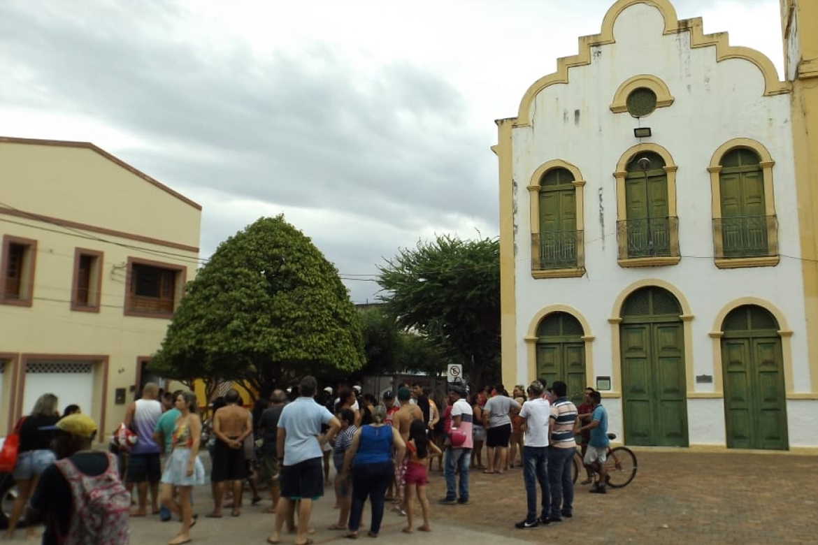 Idosa de 74 anos é morta a facadas e filho suspeito do crime é preso em igreja em Sobral