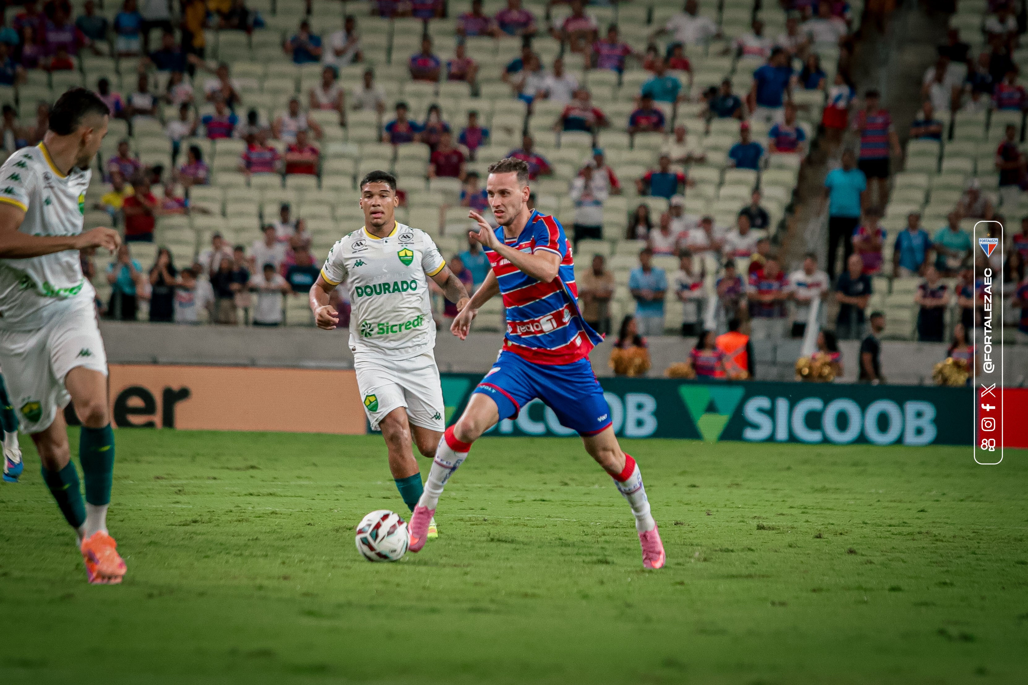 5 Gargalos do Fortaleza na Série B: Por que o Time Não Encontra a Vitória?