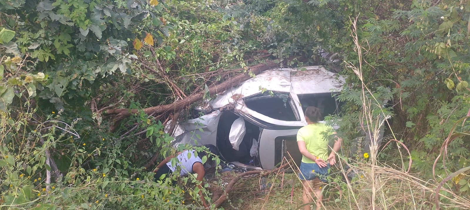 Acidente de Trânsito em Catunda: Veículo Capota perto de Salitre