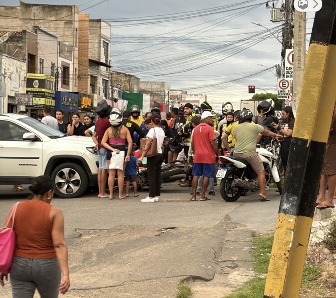 Acidente de Trânsito em Crateús: Mototaxista Ferido em Colisão