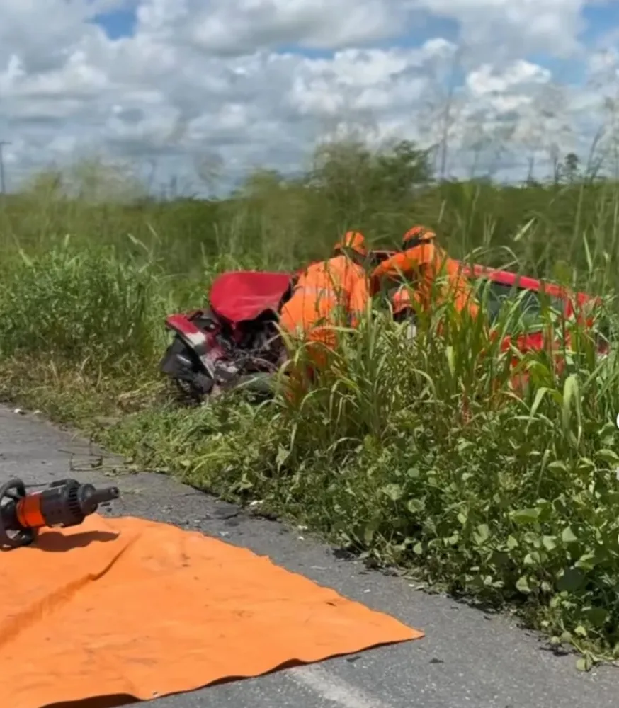 Acidente em Rodovia Estadual do Ceará: 3 Feridos em Colisão