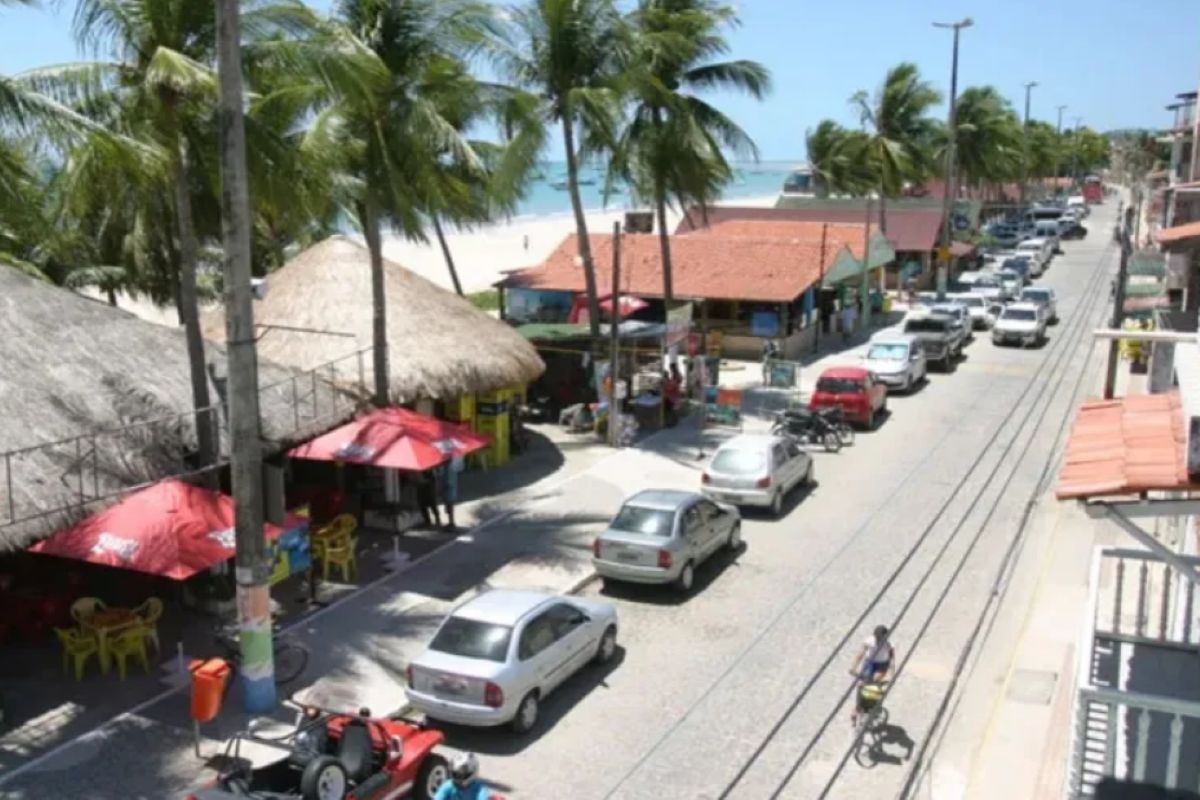 Afogados em piscina: polícia investiga morte de mãe e filho em pousada