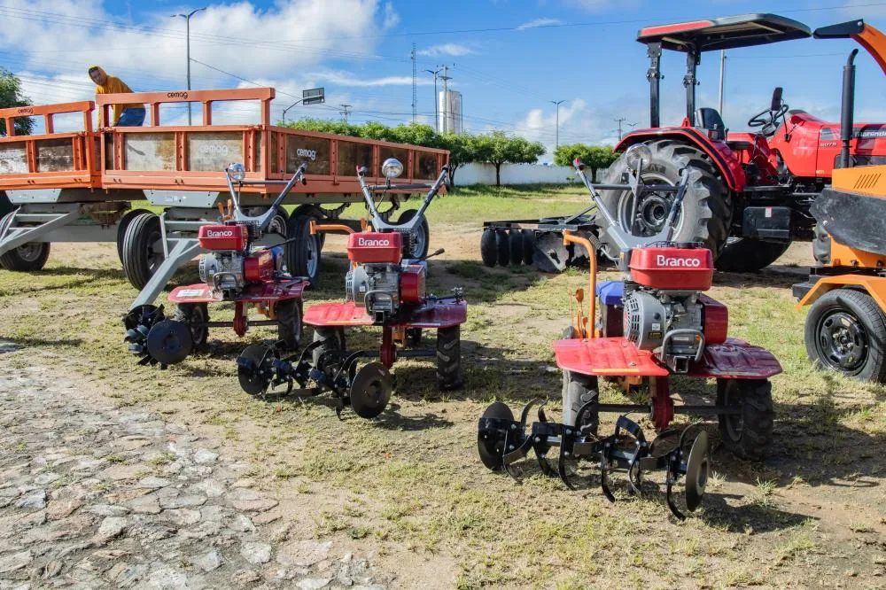 Agricultura Familiar em Santa Quitéria: Governo Investe R$ 259,1 Mil em Equipamentos