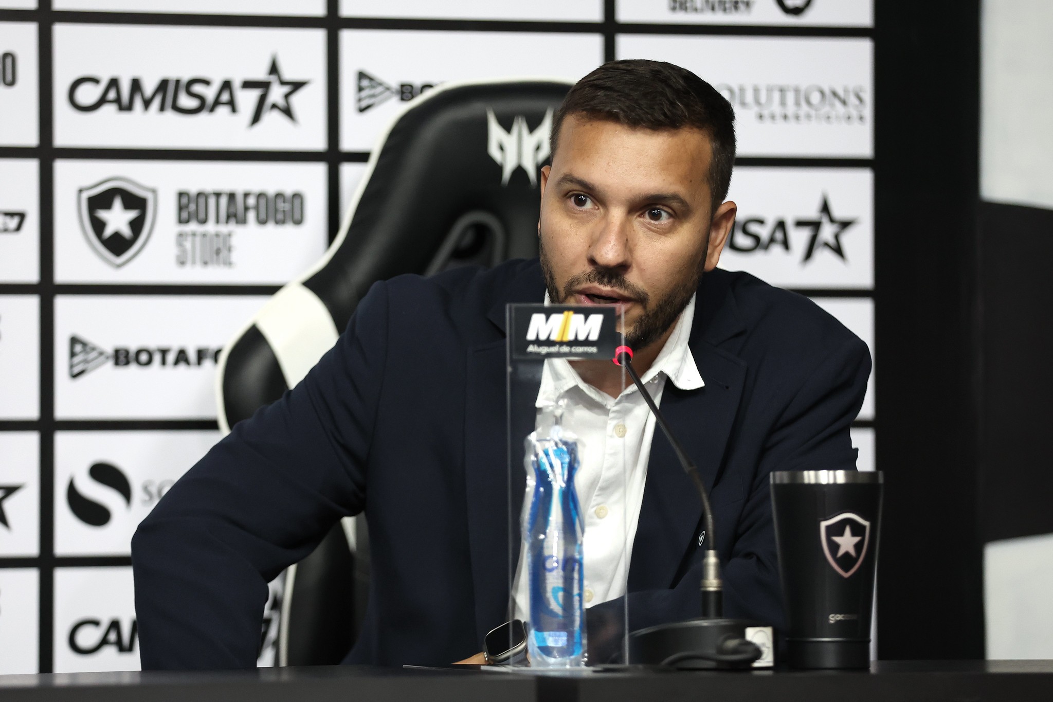 Alessandro Brito Deixa o Botafogo: Uma Era Chega ao Fim