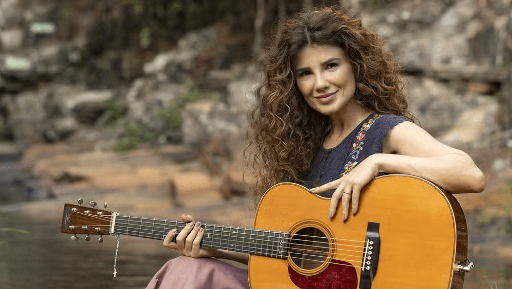 Aos 41, Paula Fernandes faz papel de avó em “Coração Acelerado”