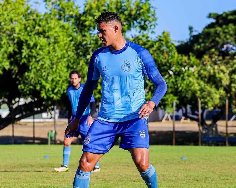 Apesar da derrota, Eduardo Moura elogia volume de jogo do Confiança em amistoso contra CSA