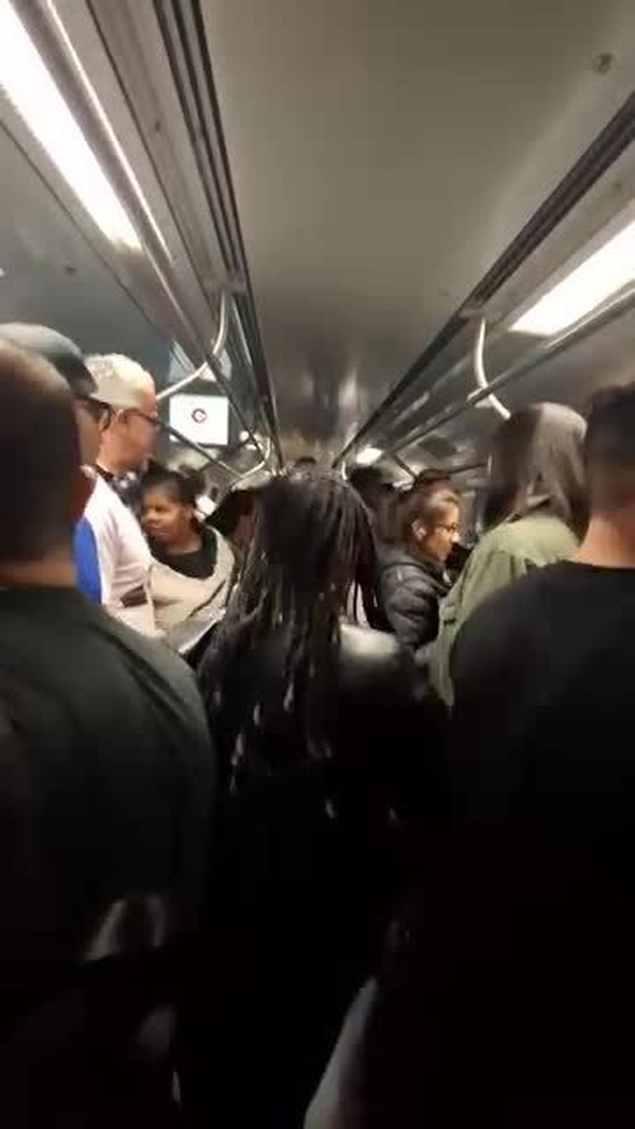Após falha na rede aérea, trens circulam em via única em parte da Linha 8-Diamante