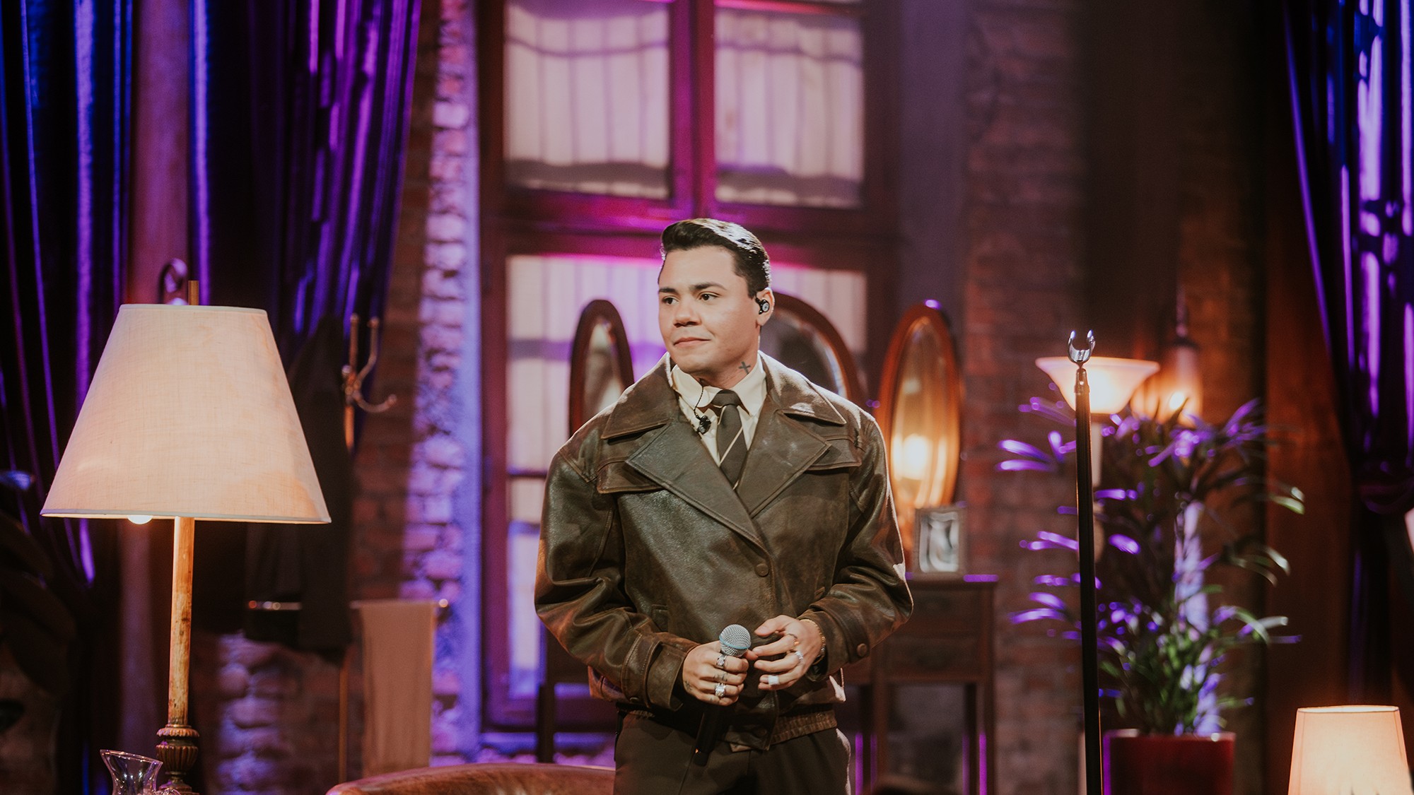 Após feat com Simone Mendes, Felipe Araújo apresenta EP extraído de álbum audiovisual grav