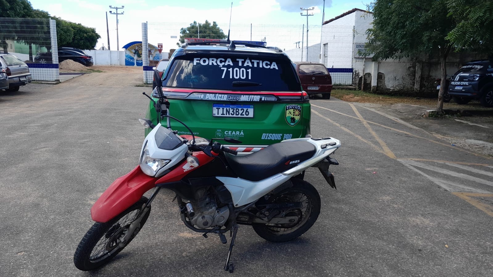 Apreensão de Motocicleta Adulterada em Crateús: Força Tática em Ação