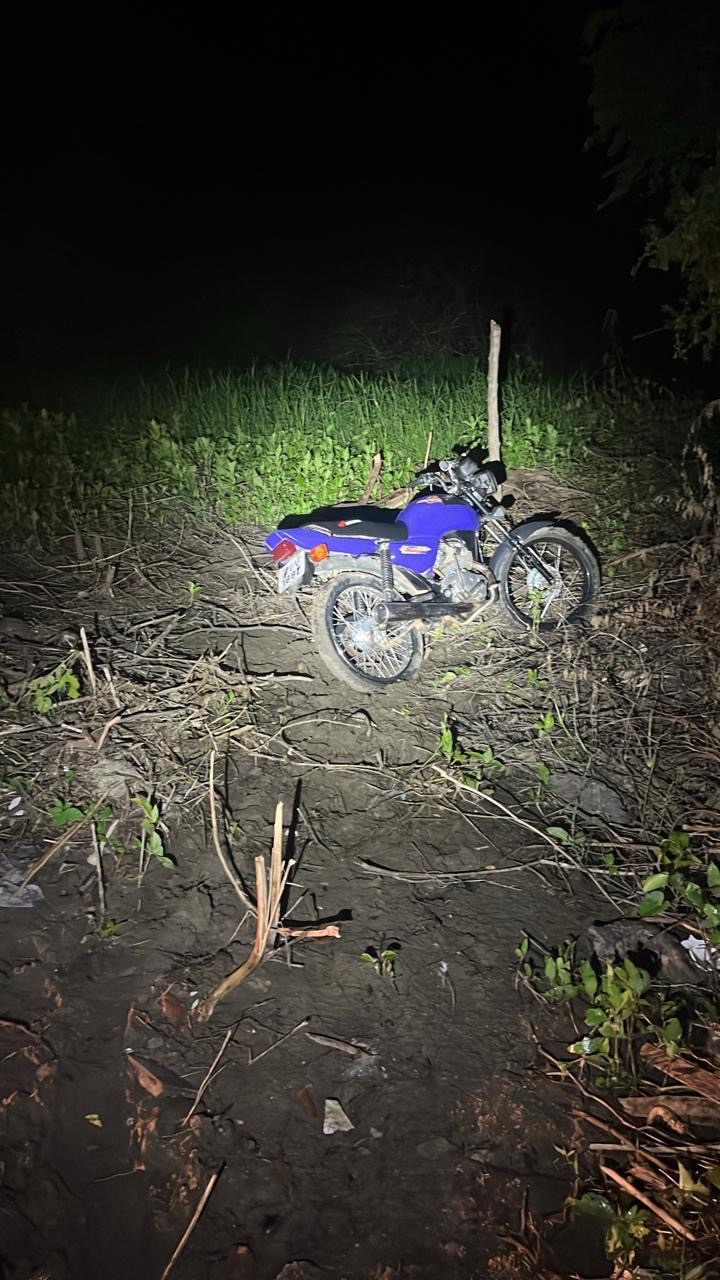 Assalto à Mão Armada em Tamboril: Polícia Militar Apreende Veículo, Suspeitos Levam R$ 23 mil