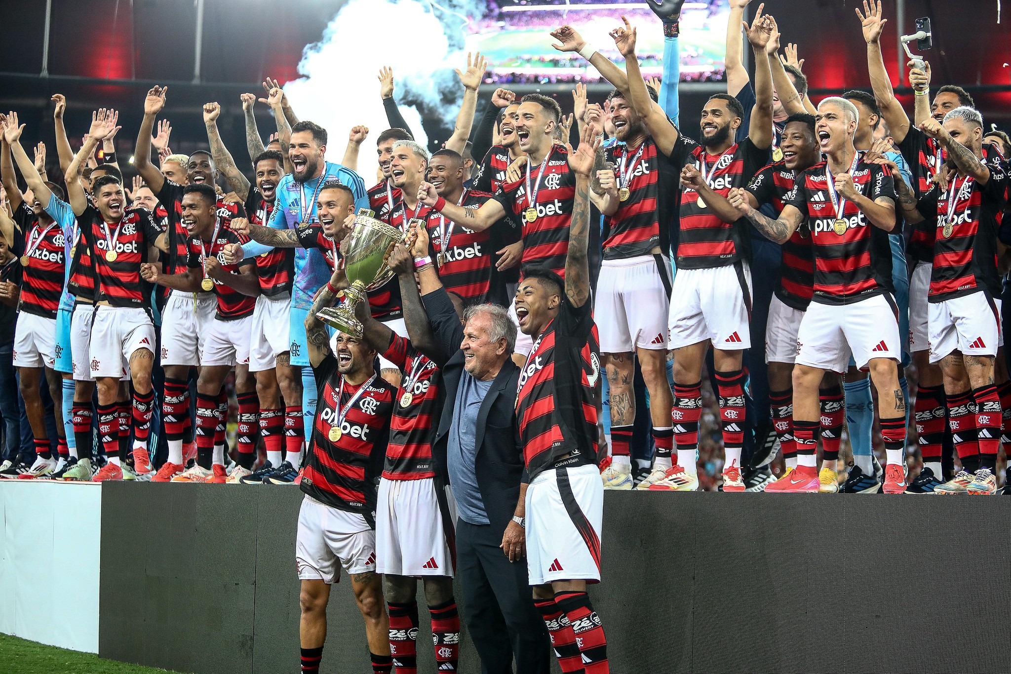 Atual campeão e recordista de títulos, Flamengo pode alcançar mais duas marcas no Carioca 