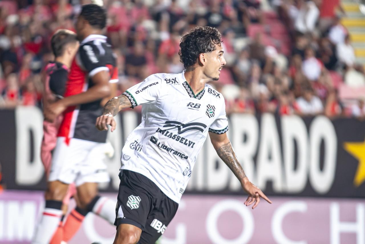 Avaí e Figueirense começam bem o Campeonato Catarinense