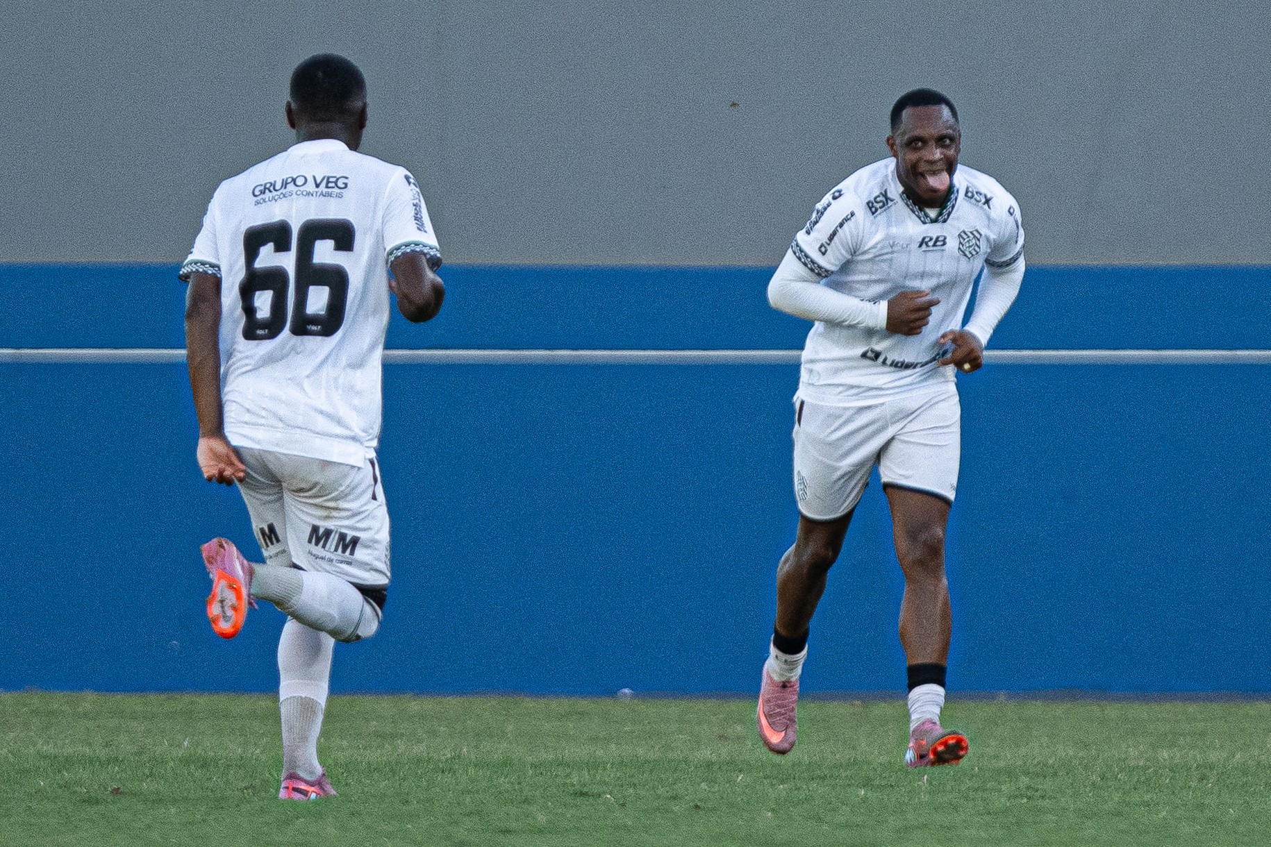 Avaí Sobra em Qualidade, Mas Não Consegue Vencer o Fortaleza e Empata na Série C