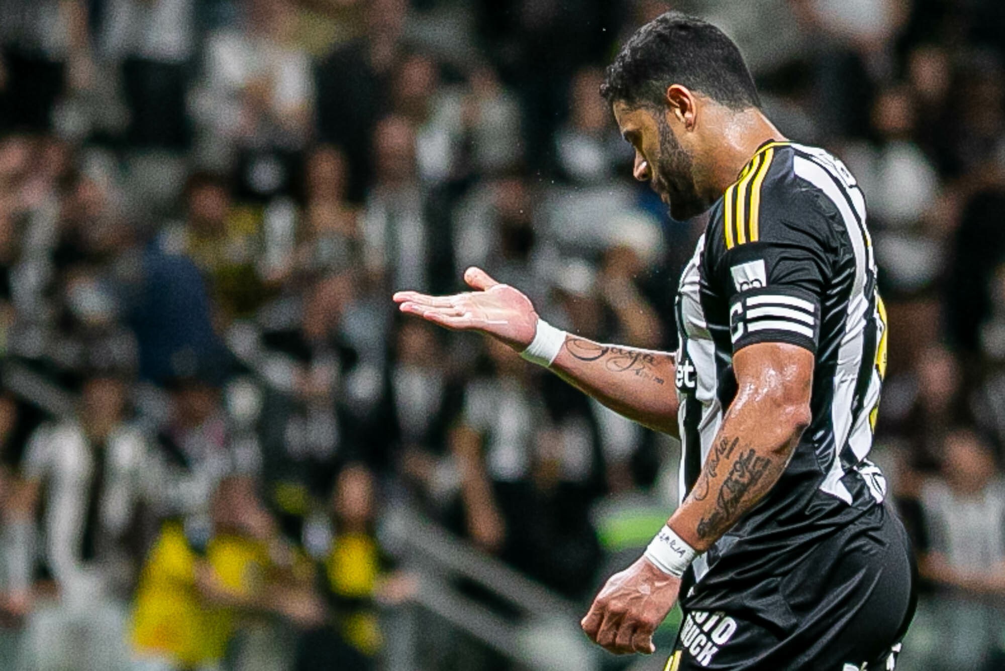 Bastidores de Atlético-MG e Hulk: "aposentadoria" gera impasse em permanência de atacante 
