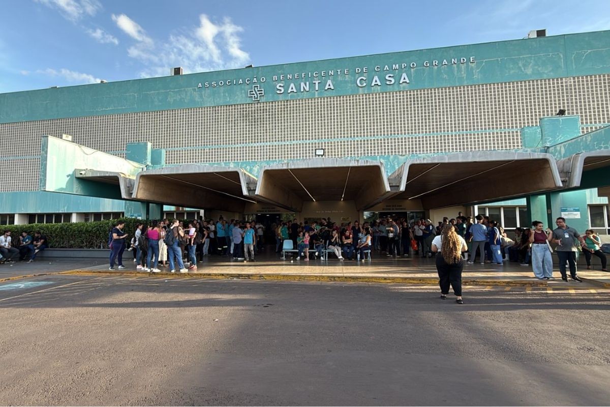 Bebê de 1 mês internado com fraturas na coluna não foi atendido por Conselho Tutelar em Ca