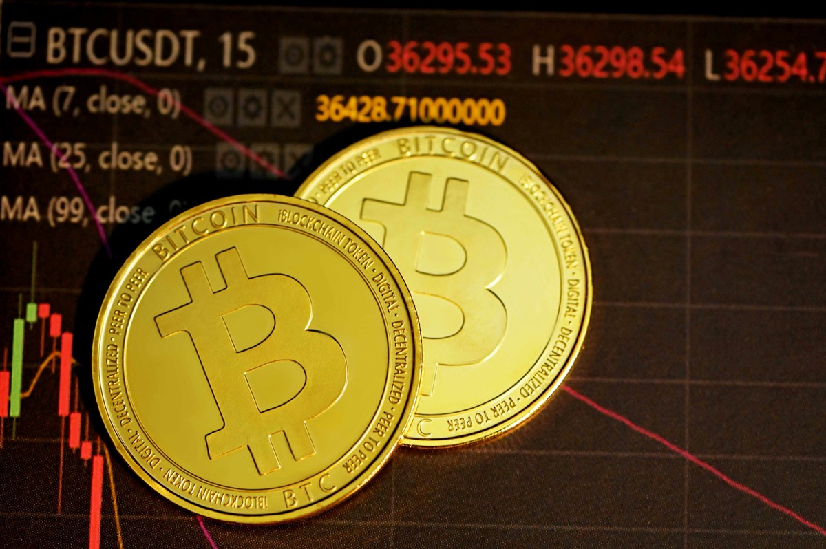 Bitcoin cai aos US$ 92 mil com forte pressão de venda após 5 altas consecutivas