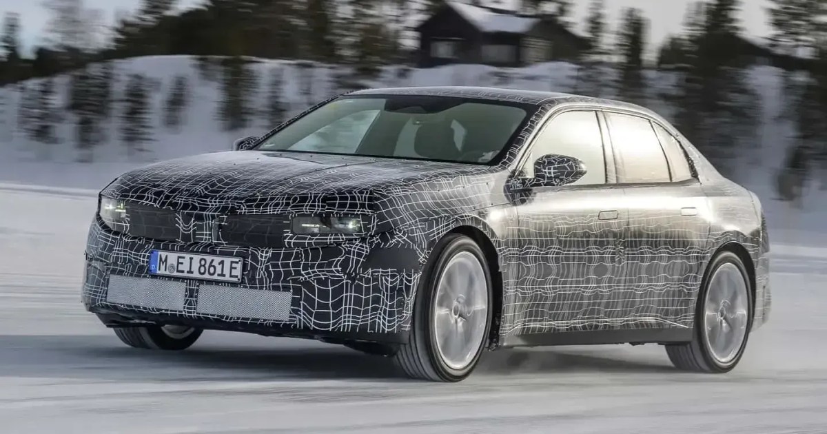 BMW Série 3 terá versão 100% elétrica produzida no segundo semestre