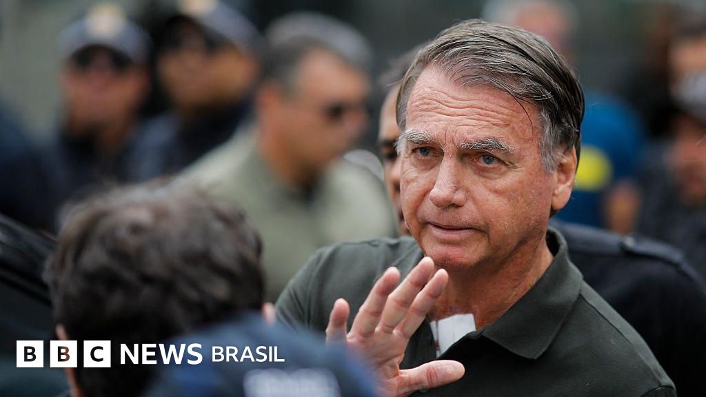 Bolsonaro é Internado em UTI com Pneumonia e Flávio Pede Novamente Prisão Domiciliar