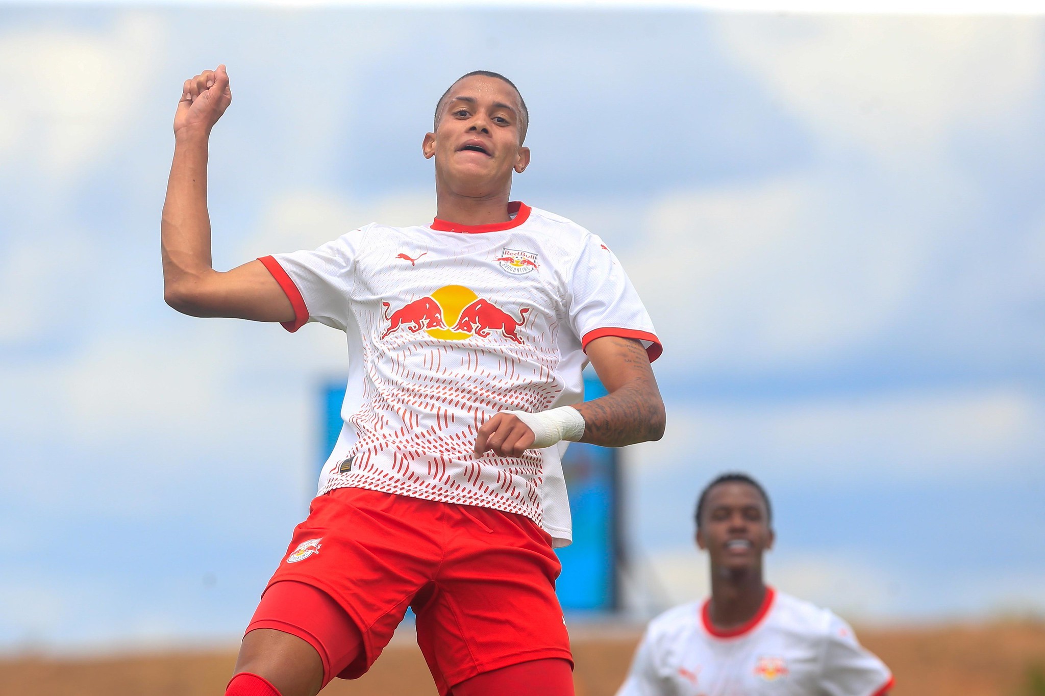 Bragantino goleia Cosmopolitano e garante classificação antecipada na Copa São Paulo de Fu