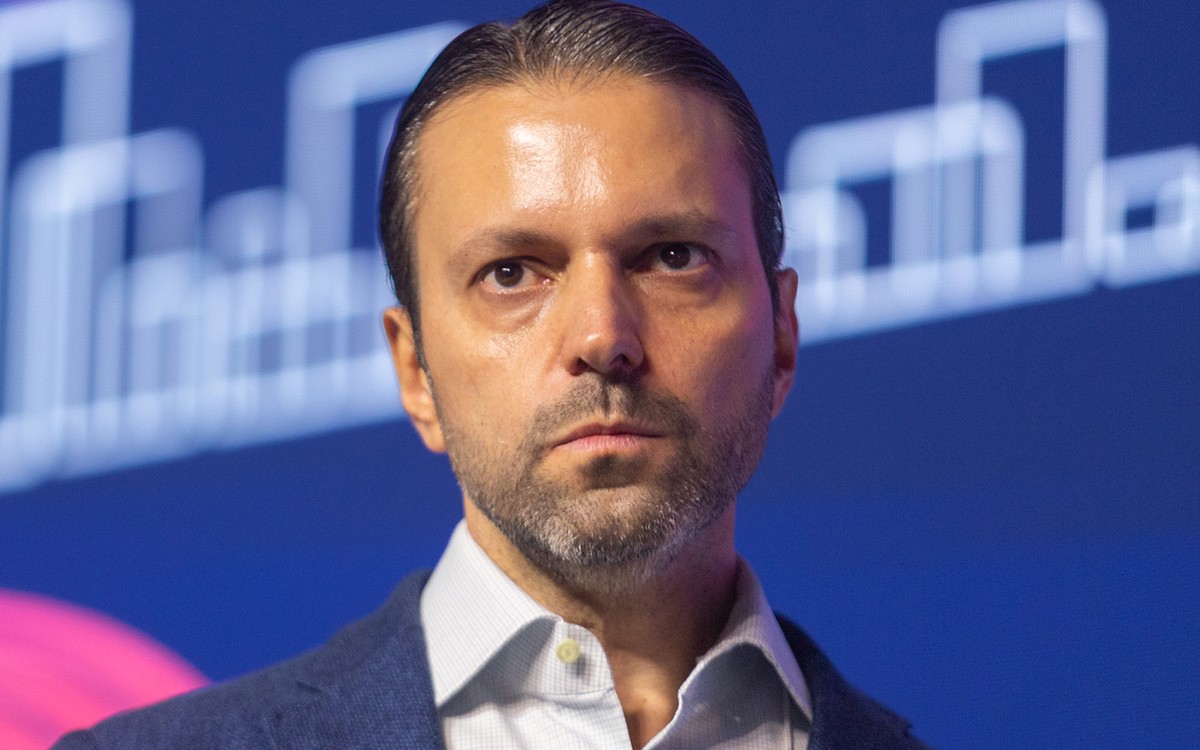 BYD promete avançar processo de fabricação local