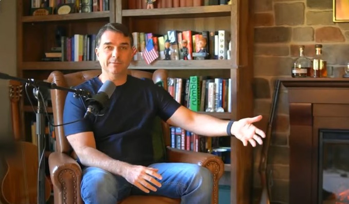 Candidatura de Tarcísio à Presidência seria risco de perder o Planalto e o governo de SP, 