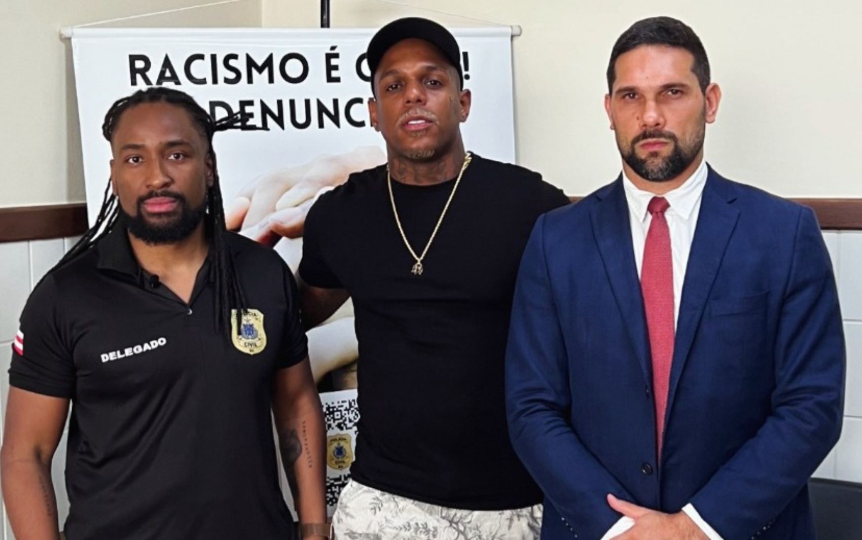 Cantor 'Oh Polêmico' denuncia ter sido vítima de racismo em salão de beleza na Bahia: 'Noj