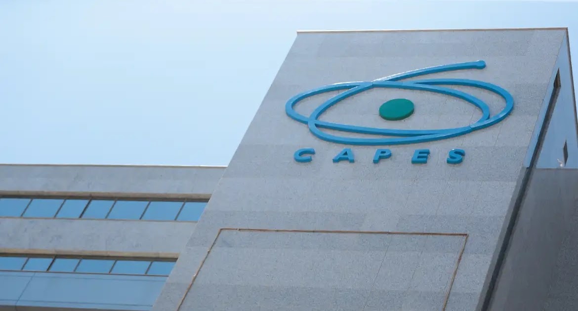 CAPES Libera Inscrições: Curso Gratuito de Mediação em EaD para Profissionais de Educação