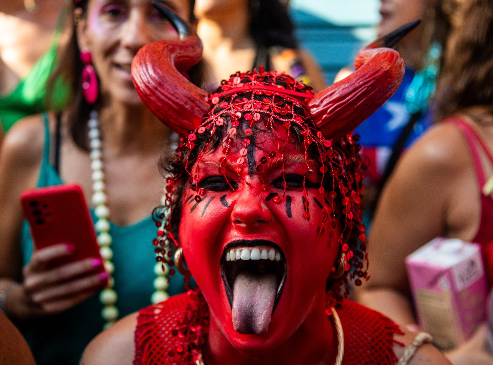 Carnaval 2026: Fantasias Incríveis Estão Tomando as Ruas do Brasil