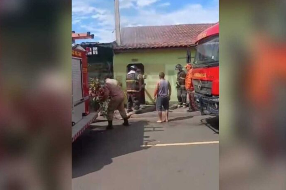 Casa pega fogo e duas crianças ficam feridas em Mato Grosso do Sul