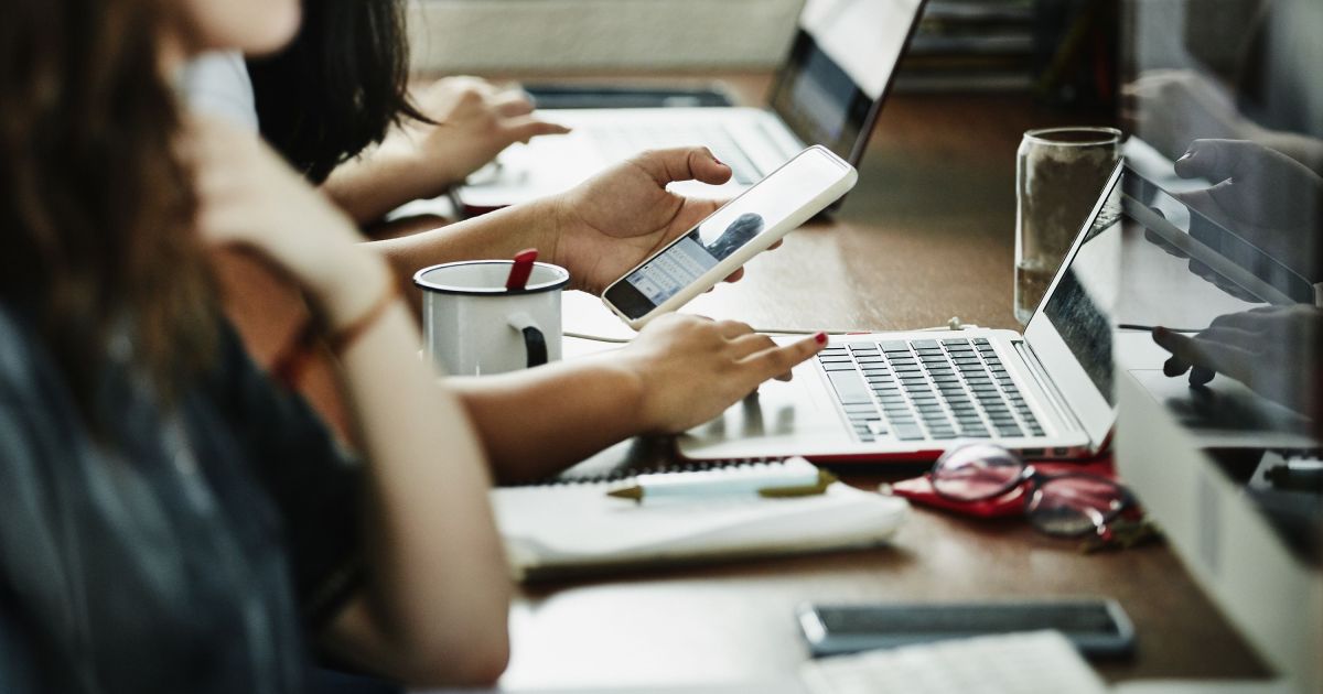 Character.AI e Google fecham acordo em processos sobre suicídio de jovens