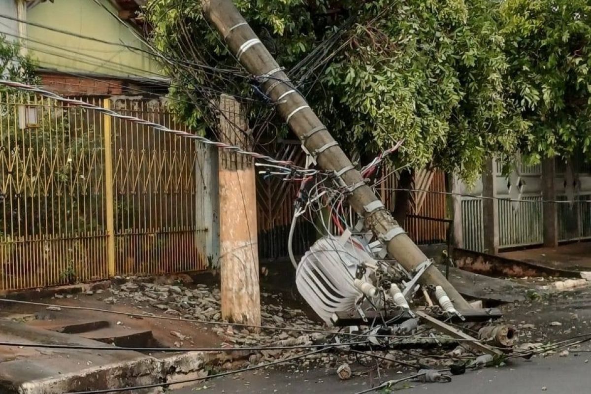 Chuva Forte e Ventos Atingem Interior de SP e Causam Estragos