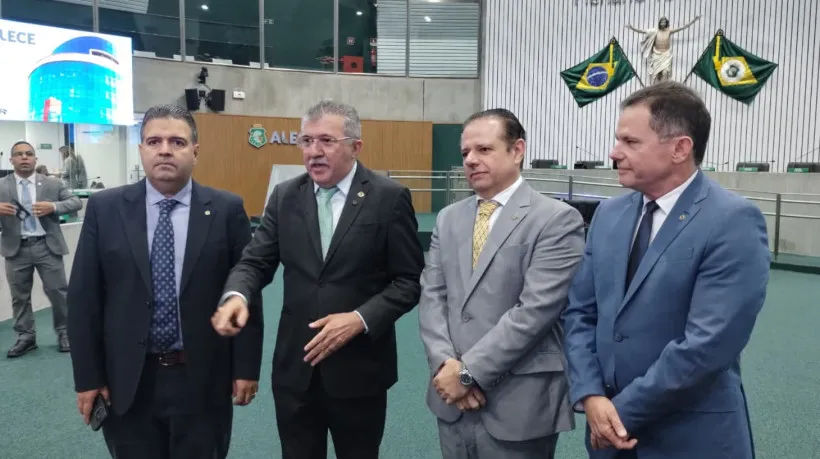 Ciro Gomes: O Palanque Plural que Pode Mudar o Cenário Político do Ceará