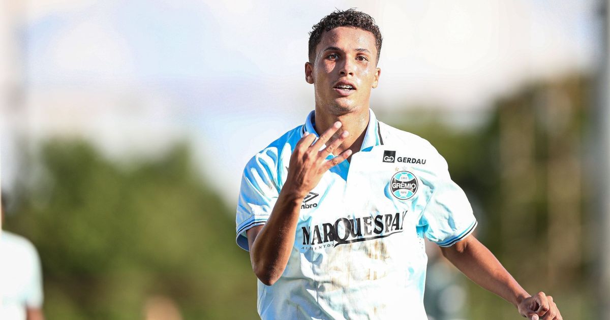 Com 1º hat-trick da Copinha, Grêmio goleia Galvez e encaminha classificação