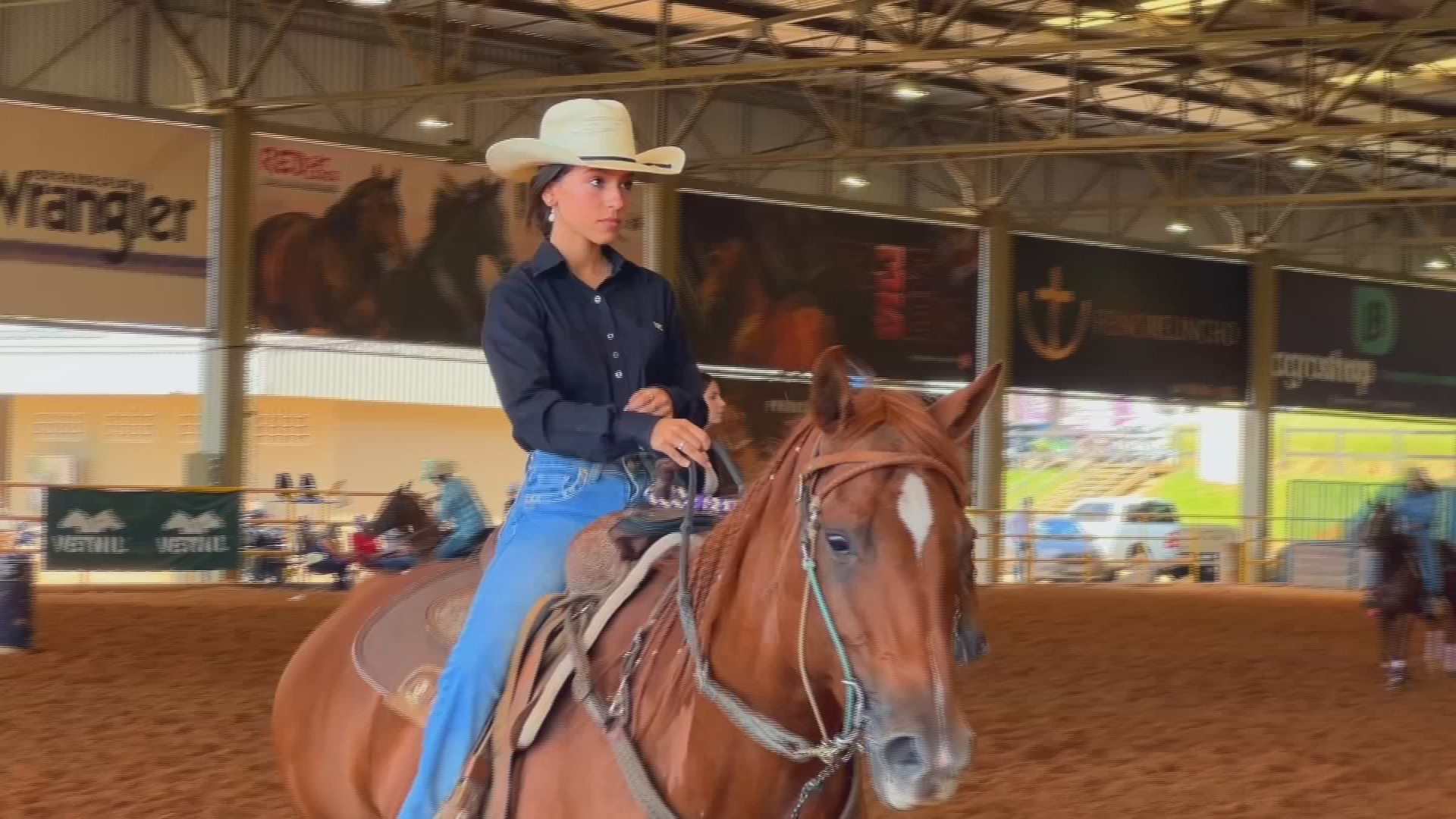 Competição de Três Tambores: Milhares de Participantes em Tietê