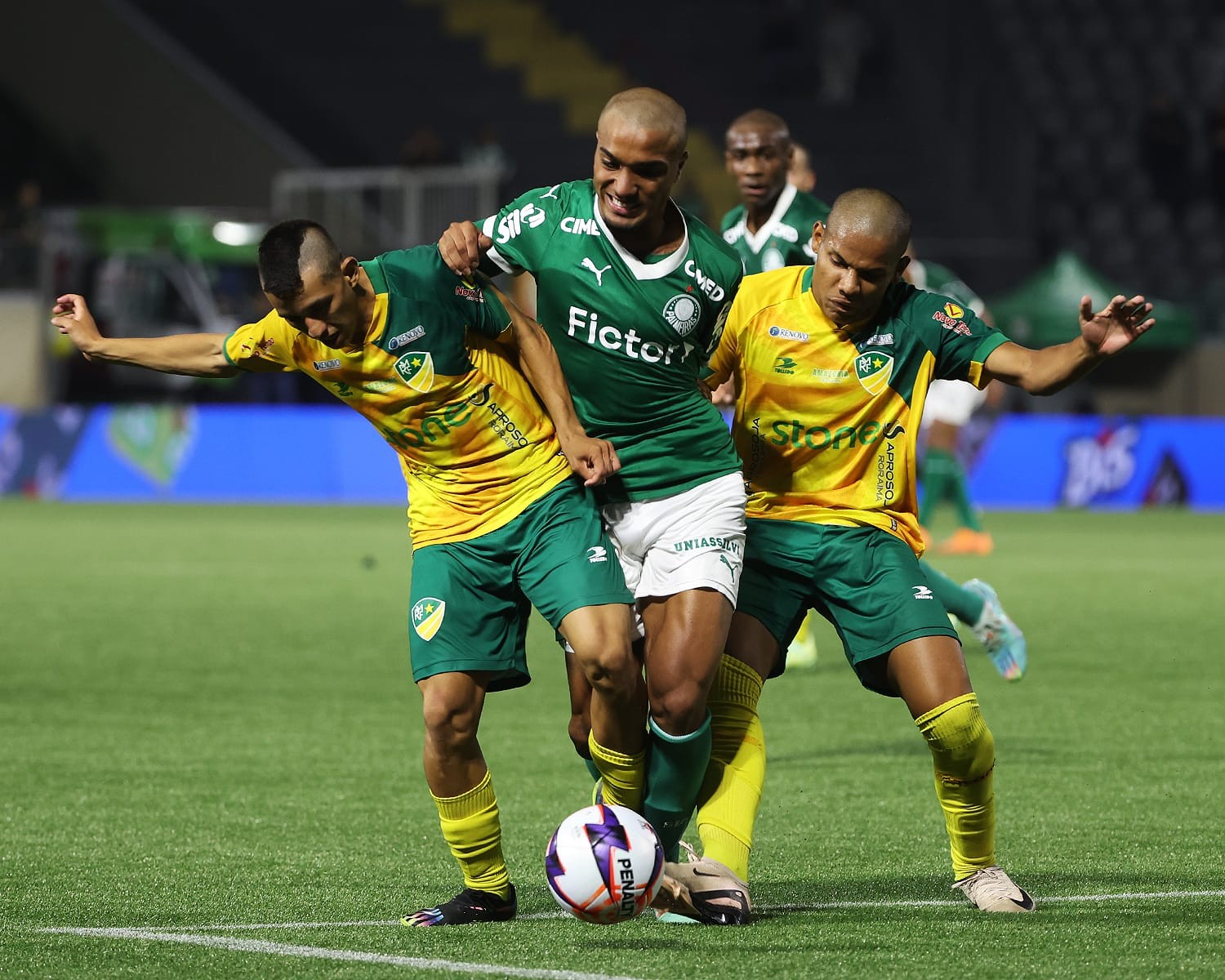 Copinha: Palmeiras e Fluminense buscam vaga; veja onde assistir 