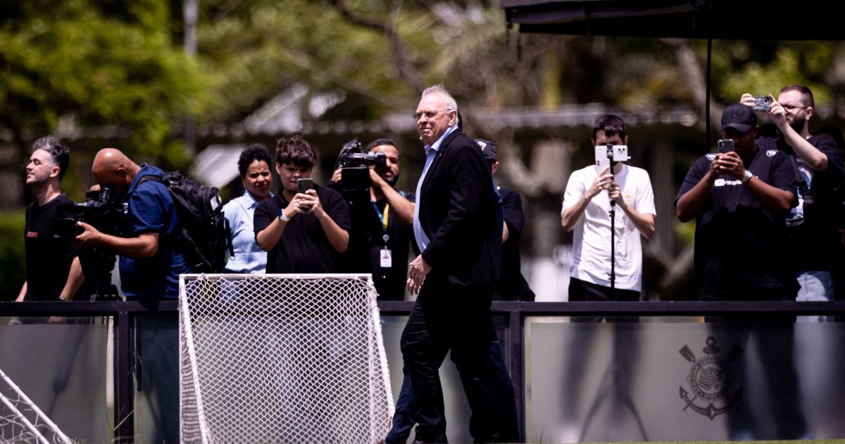 Corinthians recebe R$ 70 milhões em empréstimo para derrubar transfer bans