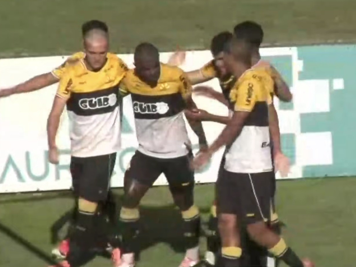 Criciúma aproveita apagão do Canaã-DF e se recupera na Copinha