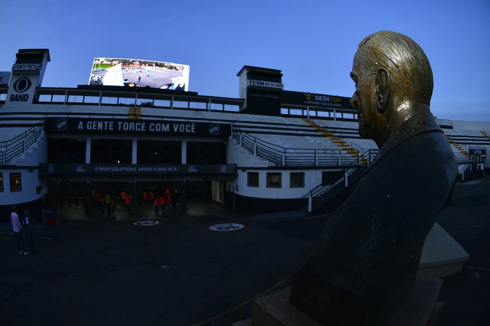 Crise financeira deixa Ponte Preta com déficit de R$ 33 milhões e atrasos salariais