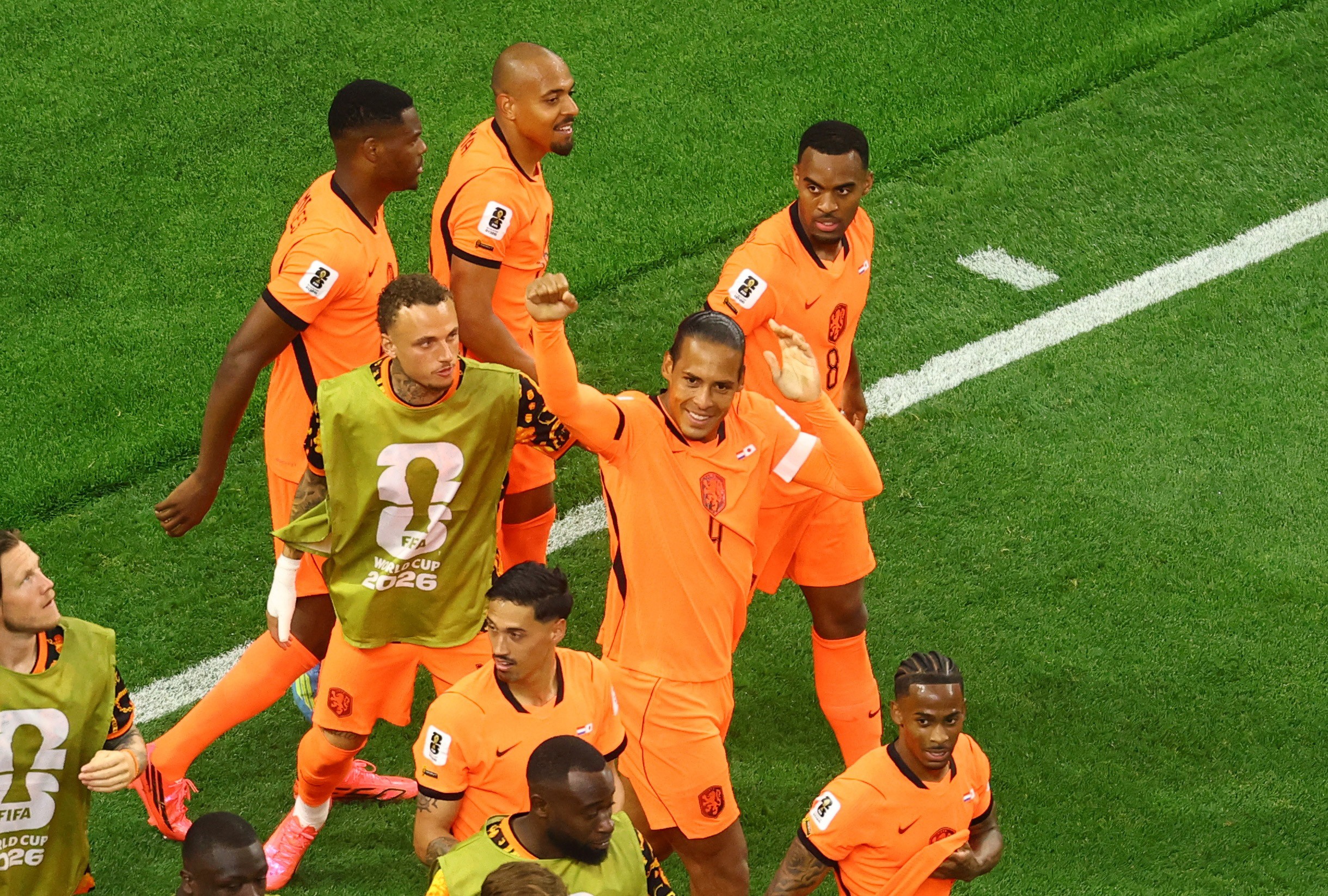 Crise na Holanda: Ex-jogador detona Van Dijk após empate na Copa do Mundo