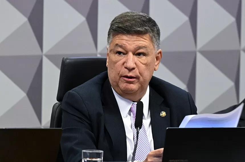 Decisão do STF: Senador Carlos Viana rebate ação de Flávio Dino sobre quebra de sigilos