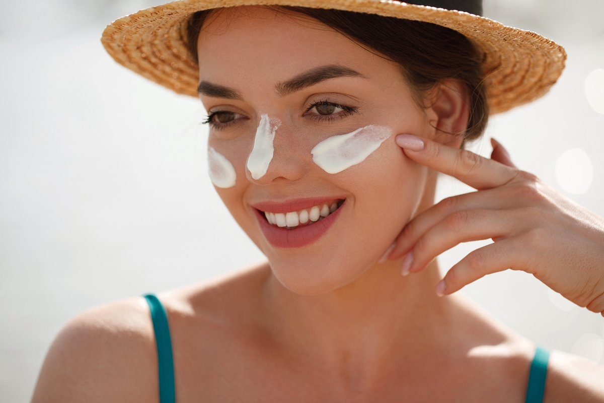 Dermatologistas explicam como escolher o protetor solar corretamente