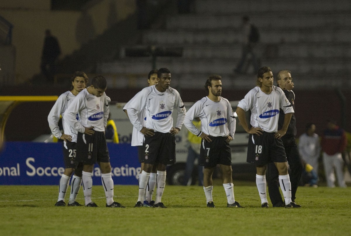 Desastre no Pacaembu: Noite de Caos que Traumatizou o Corinthians e Mudou o Futebol Brasileiro