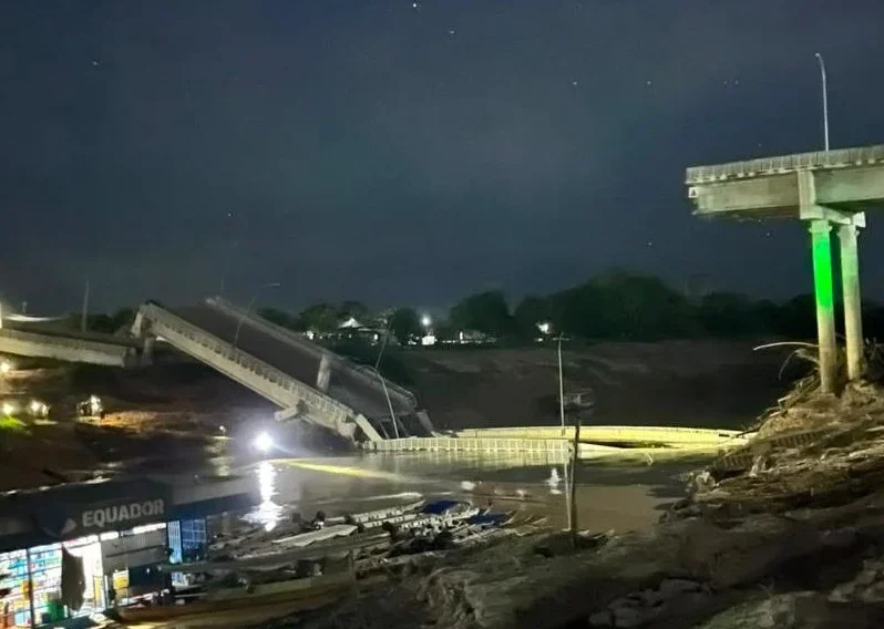 DESBAMENTO NO ACRE: Ponte de R$ 36 Milhões Desaba em Sena Madureira e Deixa Feridos