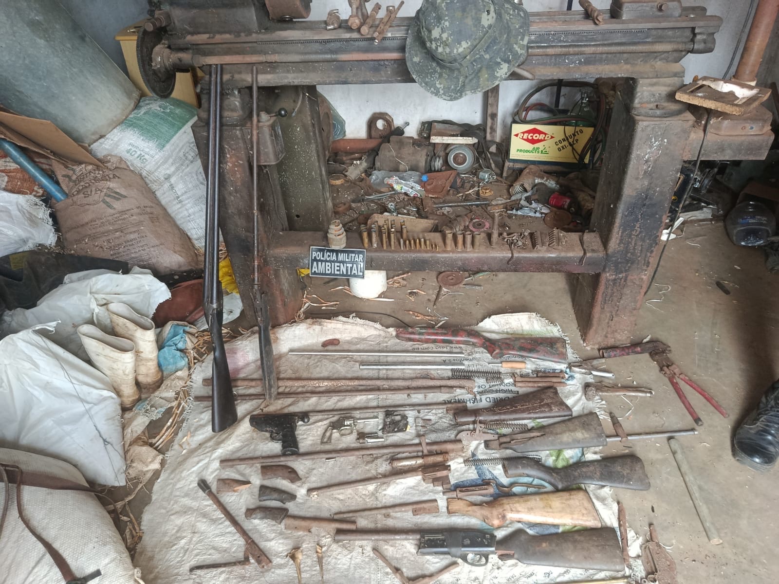 Descoberta clandestina de armas de fogo em Mombaça: BPMA prende suspeito