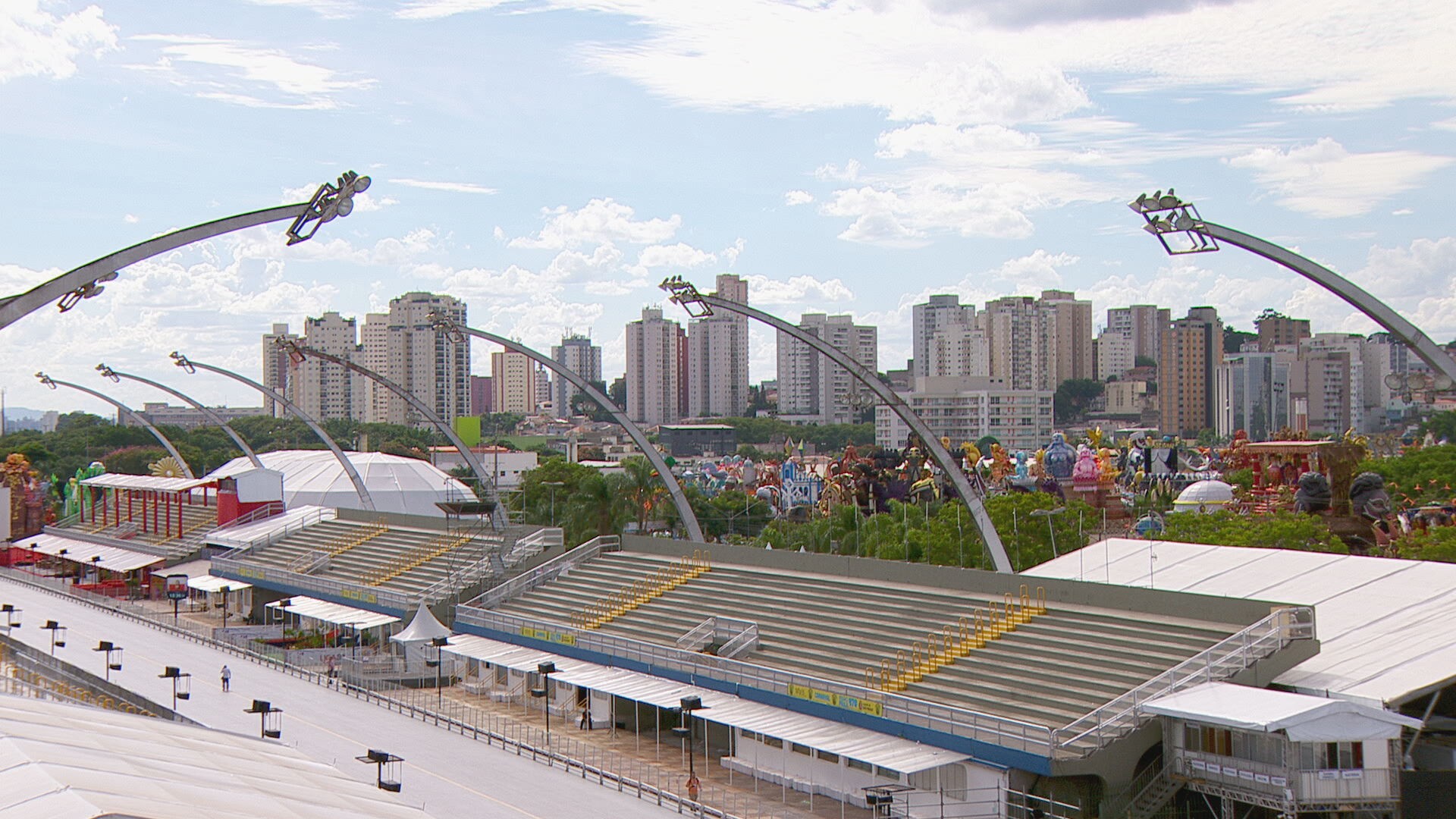 Desvendando o Sambódromo do Anhembi: Conheça o Coração do Carnaval Paulistano