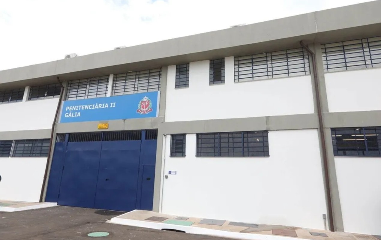 Detento é gravemente ferido após ser incendiado por colega na penitenciária de gália