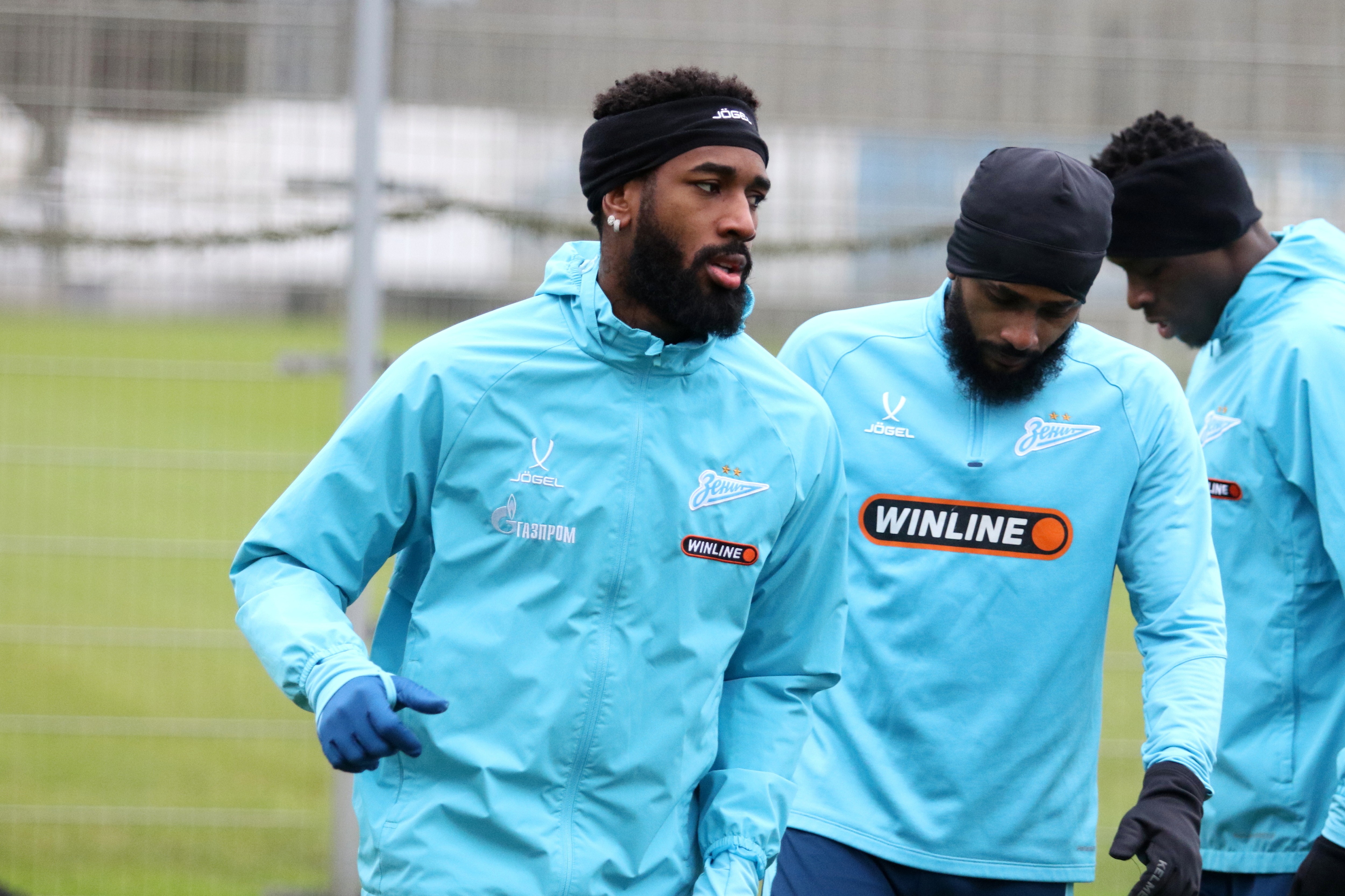 Diretor do Cruzeiro detalha negociação com Gerson e Zenit: "Travada em detalhes"