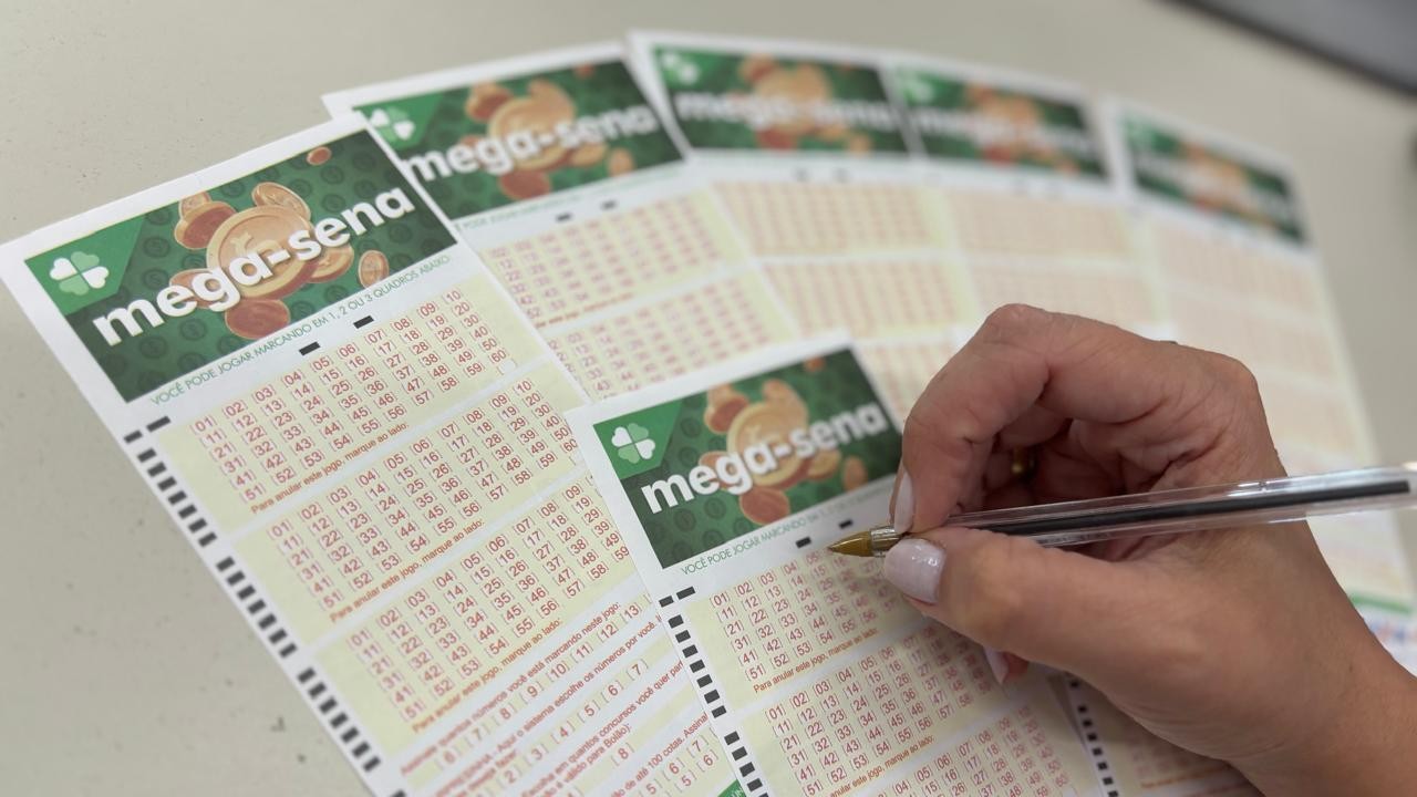 Dois apostadores do Paraná ganham R$ 30.910,50 cada em Mega-Sena
