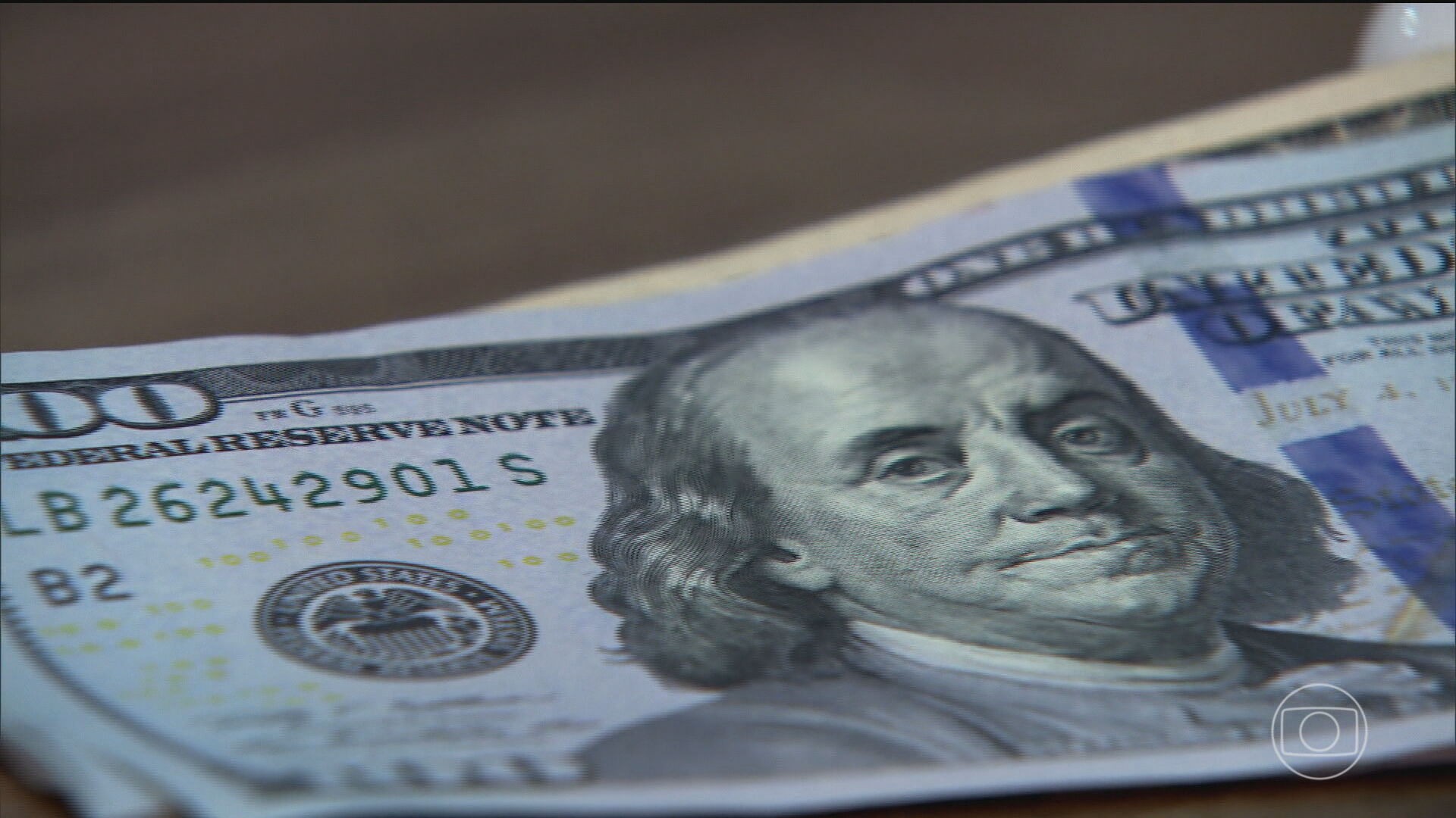 Dólar sobe após decisões de juros e acordo entre EUA e Irã: entenda as causas