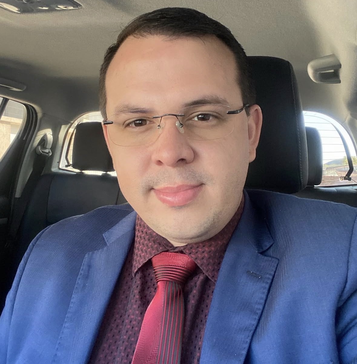 Doutor Áthila Bezerra Recebe Título de Cidadão Ipaporanguense: Um Reconhecimento à Dedicação